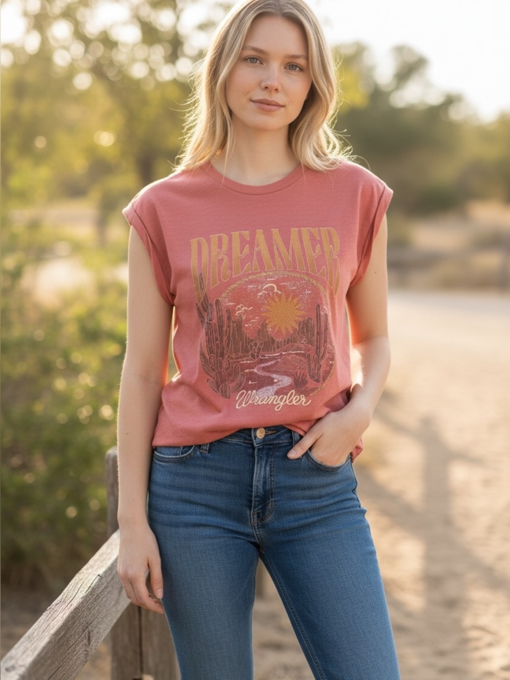 Wrangler Women's Graphic Tee Sz med